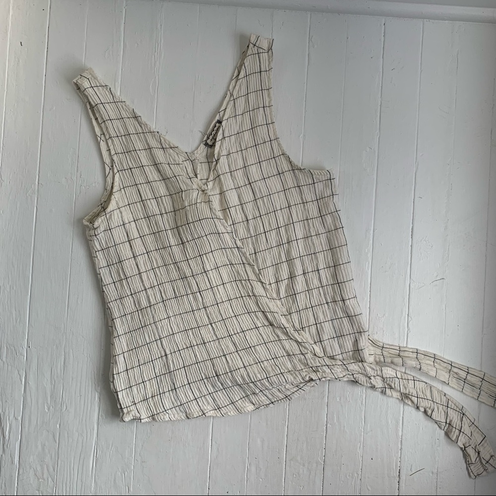 Eye Shadow | Cream Windowpane Pattern Wrap Tank T… - image 7